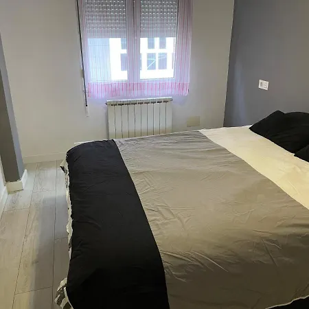 Alojamiento Los Guajes Gijon Exterior photo